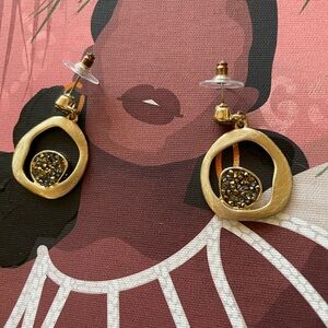 Vintage Brushed Gold Earrings💫